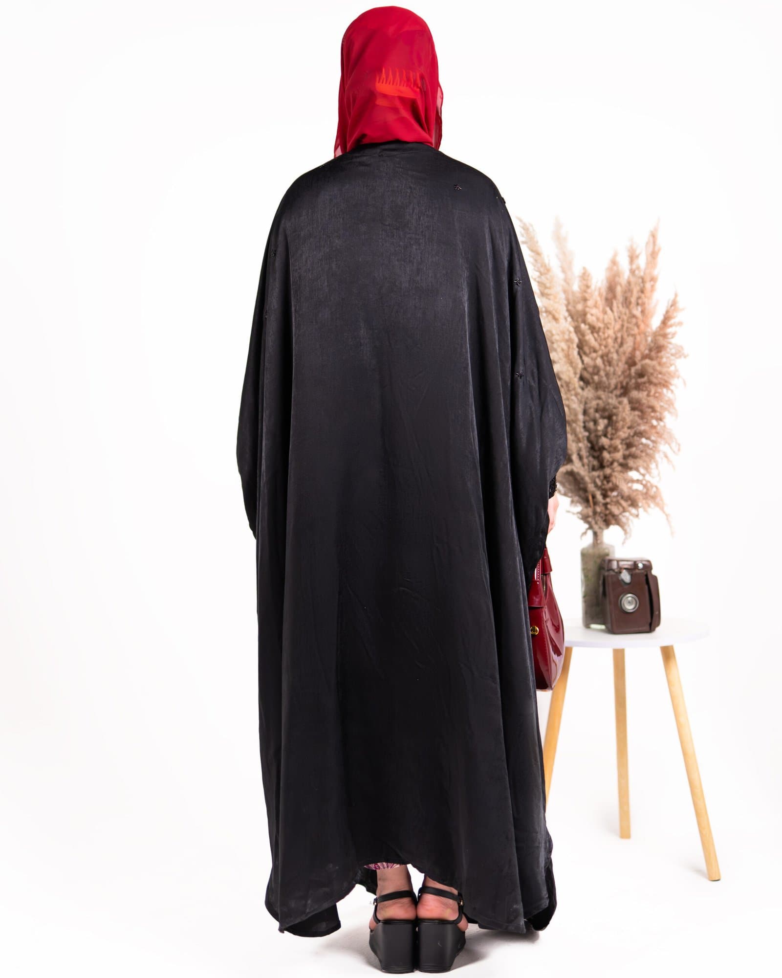 Zaina black Nida butterfly-style abaya